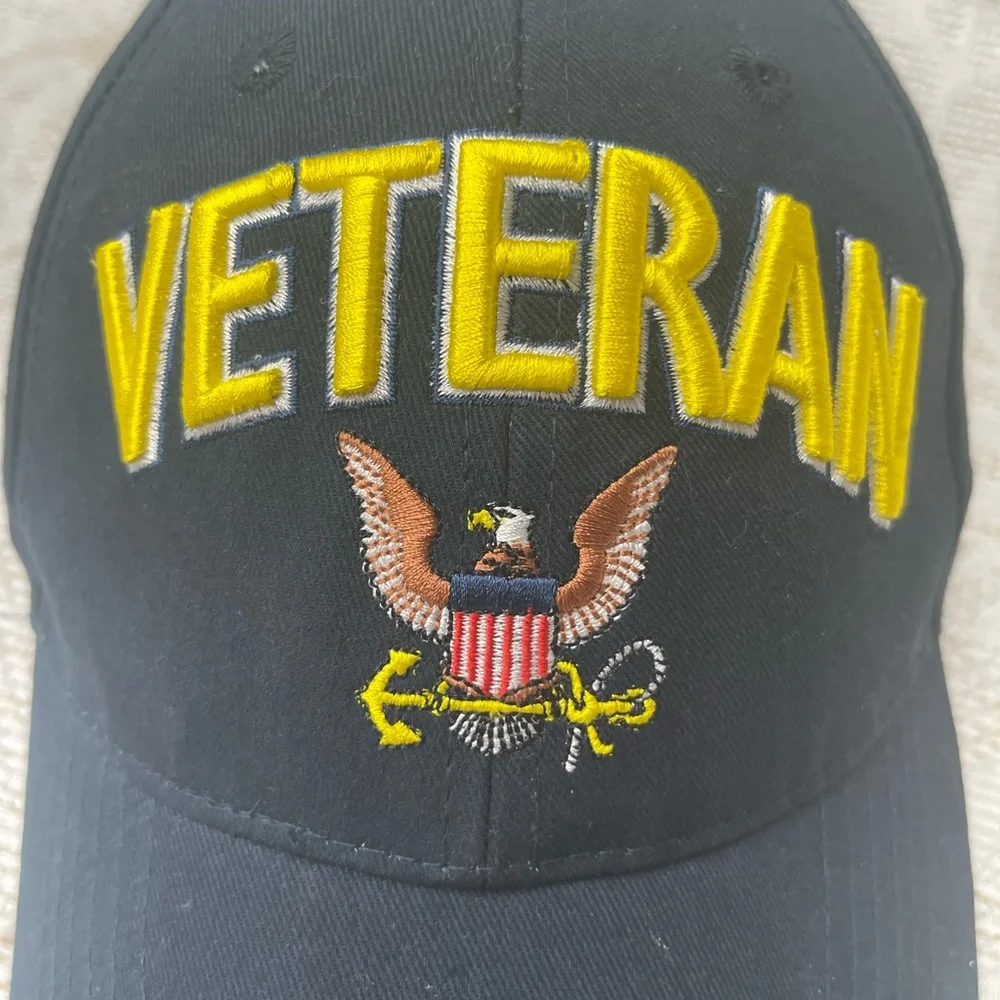 VETERAN Men’s Eagle Crest Baseball Cap Hat